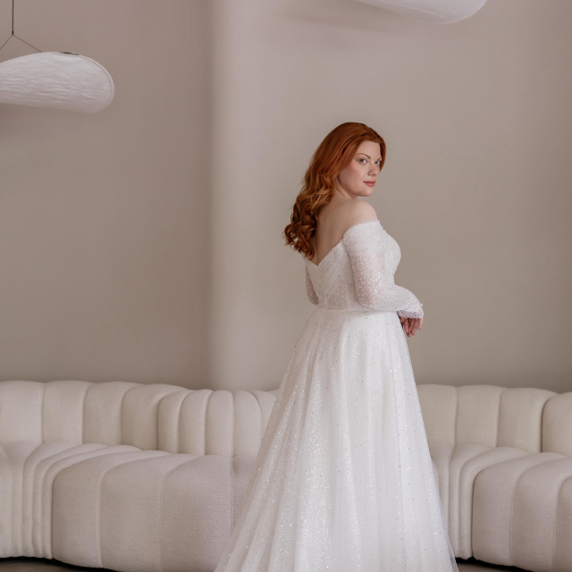 YOU BELONG IN THE DRESS OF YOUR DREAMS 🤍

Sieht die liebe @klangvoll_trauungen nicht wundervoll aus in unserem Kleid von @wona_concept ✨ Wir sind ganz verliebt in diesen eleganten Look 🌼

#braut #brautblüte #brautkleider #brautkleid #weddingdress #curvy #curvybody #curvybride #bridetobe #wonabride