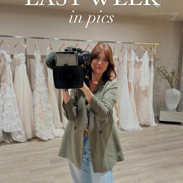 WEEKLY RECAP ✨🧡 Was für eine aufregende Woche! So viel ist passiert..

1. Die Chefin höchstpersönlich versucht sich hinter der Kamera bei Dreharbeiten für @zwischentuellundtraenen ☺️
2. Und es wurde auch noch für ein anderes Projekt gefilmt ✨
3. Dafür ist ein riesen Team angereist und wir haben unseren Kölner Store zur Verfügung gestellt 🤫
4. Sieht einfach aus, die Kamera ist aber ganz schön schwer 🙈
5. Marie macht einen Trend mit und zeigt ihre Fähigkeiten 😅🫶🏼
6. Neue Puppen sind angekommen für unseren Curvy Store.
7. ..und auch neue Kleider! 
8. Die liebe Bella hat das Herz am rechten Fleck! 
9. Ein bisschen Spaß muss sein während unserer Calls 😅
10. Geht das als Kunstwerk durch? Was meint ihr?
11. Nach Feierabend wurde entspannt! 
12. ..bei einer Klangmassage ✨
13. @grace_loves_lace hat uns in Düsseldorf besucht 🧡
14. Was versteckt sich wohl hinter dem Vorhang?
15. Eine Braut probt zusammen mit ihrer Freundin einen Tanz bei den Dreharbeiten zu @zwischentuellundtraenen ☺️🫶🏼
16. Ein bisschen Spaß muss sein! 
17. Tell that you love her..💘 #oldscool 

#brautblüte #weeklyrecap #lastweek