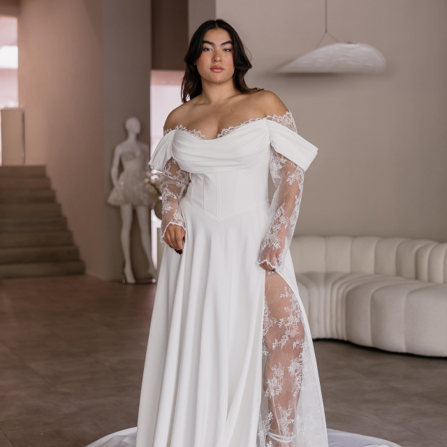 Curvy Brides, this one’s for you 🤍

Kleider, die deine Kurven feiern.
Kleider, die dich strahlen lassen.
Kleider von Designern aus der ganzen Welt. 
Und dieser Moment, wenn du in den Spiegel schaust und einfach denkst: Wow.

Vielleicht wartet dein Kleid schon auf dich.
📍 Brautblüte Curvy Store Krefeld

CURVY
BRIDE
BRAUTBLÜTE 
CURVYSTORE