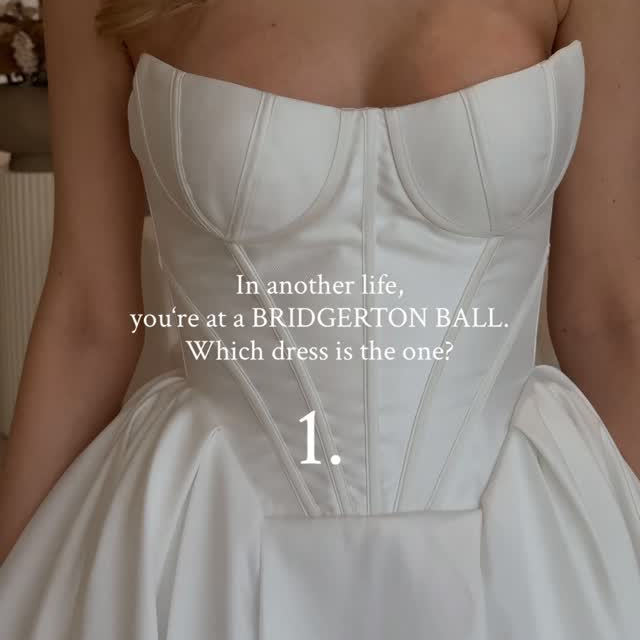 Verehrte Leserschaft 💌
drei Kleider haben den Ballsaal betreten. Jedes für sich geschaffen für flüchtige Blicke, leises Raunen
und einen Moment stiller Bewunderung.

Würde Ihnen eine Einladung zum glanzvollsten Ball der Saison überreicht werden, für welches Kleid würden Sie sich entscheiden? ✨

Manche Entscheidungen verraten mehr als nur Geschmack.
Sie verraten Haltung.

Lady Whistledown x Brautblüte 🩷

#brautblüte #bridgerton #brautkleider #ballkleid #ladywhistledown