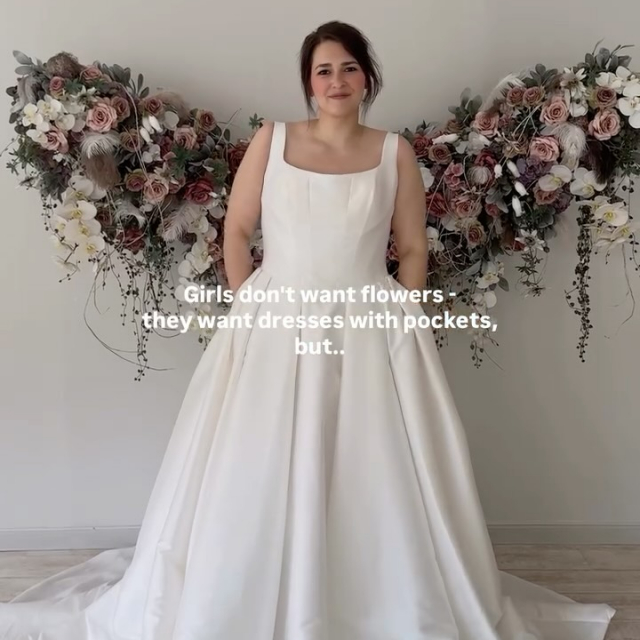 Honestly…we’re really not asking for much 😄🤍 Just a beautiful dress…that makes us feel amazing…AND has pockets 🫶🏼 Würdet ihr es anprobieren und wie findet ihr Taschen beim Brautkleid? #bridalera
BRAUT
BRAUTKLEID
KREFELD