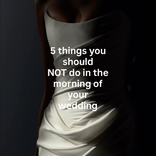 1. Das Kleid nicht direkt neben dir steamen lassen. Der Dampf kann dein fertiges Hair & Make-up schnell wieder zunichtemachen. Lieber das Kleid einer Nacht vorher vorbereiten 🤍

2. Emotionale Geschenke & Briefe beim Getting Ready. So schön diese Momente sind…Tränen und Make-up sind einfach keine guten Freunde. Heb dir die emotionalen Geschenke lieber für den Abend vorher auf 🤍

3. Deine Hochzeitsdetails zusammensuchen. Schuhe, Schmuck, Ehegelübte & Co. gehören am besten schon am Vorabend in eine Box. So muss am Hochzeitmorgen niemand auf Schatzsuche gehen. 🤍

4. Briefe erst am Hochzeitmorgen schreiben. Was emotional ist, braucht Zeit. Schreib deine Worte lieber am Abend vorher in Ruhe. Dann kannst du am Morgen entspannt starten und musst nicht zwischen Tür und Angel die richtigen Worte finden. 🤍
 
5. Zu wenig essen! Vor lauter Aufregung das Frühstück vergessen? Bitte nicht! Du hast einen langen Tag vor dir. Also iss vorher in Ruhe etwas, das dir Energie gibt. 🤍

Von Wife to Bride-to-be - habt ihr noch weitere Tipps? 🫶🏼 #bridetobe #weddingmorning